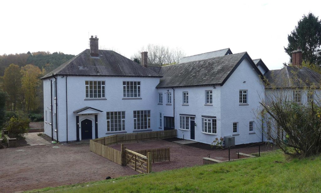 Bourne House and Cottage, Cremin Construction