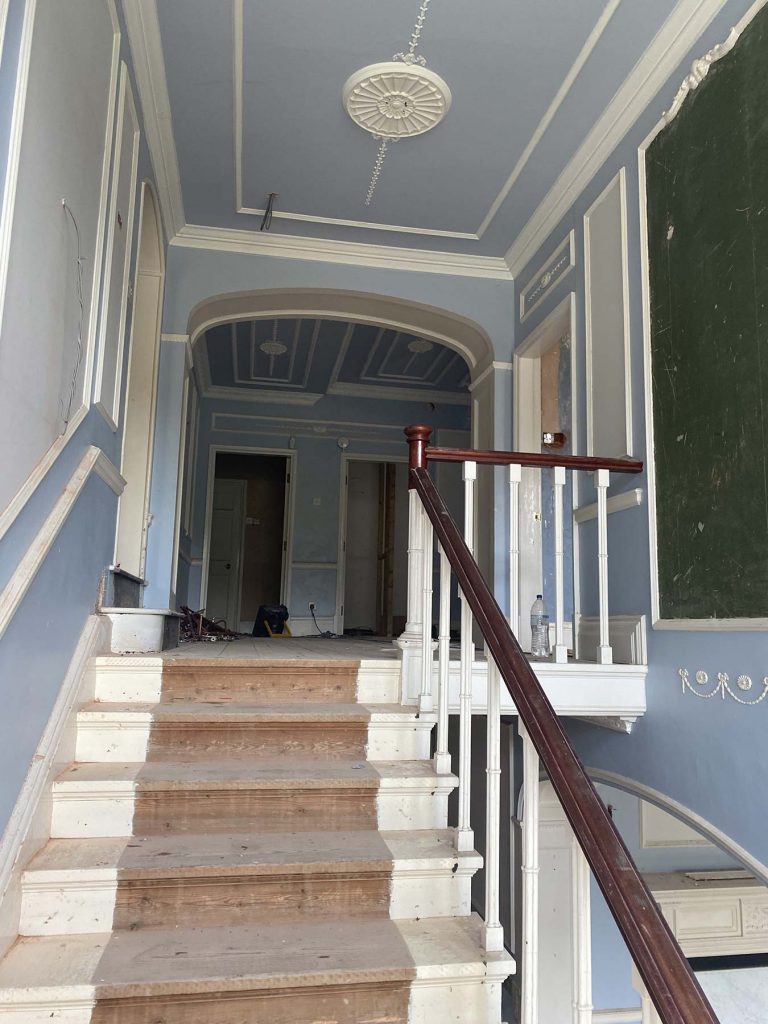 Bourne House and Cottage, Cremin Construction